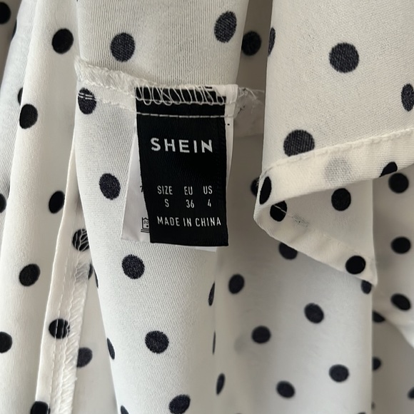 Dot Pattern Long-sleeved Dress - Picture 11 of 12